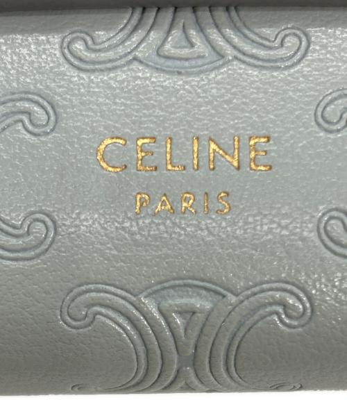 CELINE（セリーヌ）CELINE (セリーヌ) トリオンフエンボス加工 スモール トリフォールドウォレット グレーの古着・服飾アイテム