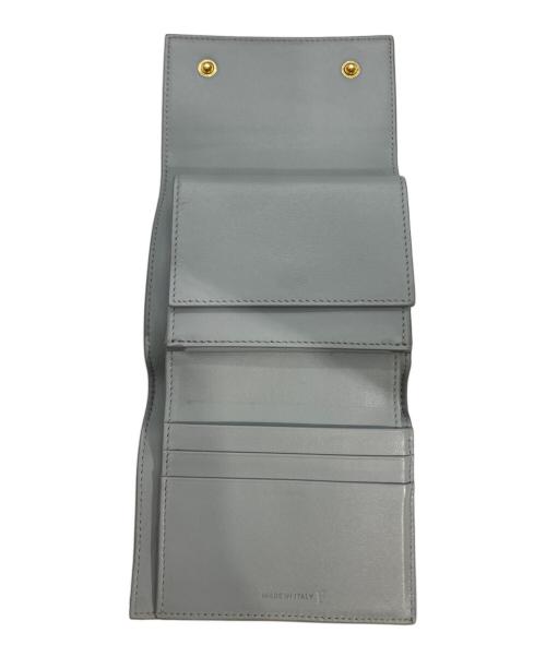 CELINE（セリーヌ）CELINE (セリーヌ) トリオンフエンボス加工 スモール トリフォールドウォレット グレーの古着・服飾アイテム