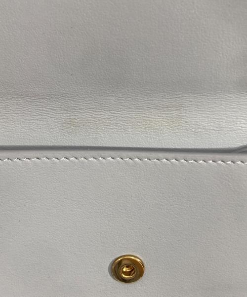 CELINE（セリーヌ）CELINE (セリーヌ) トリオンフエンボス加工 スモール トリフォールドウォレット グレーの古着・服飾アイテム