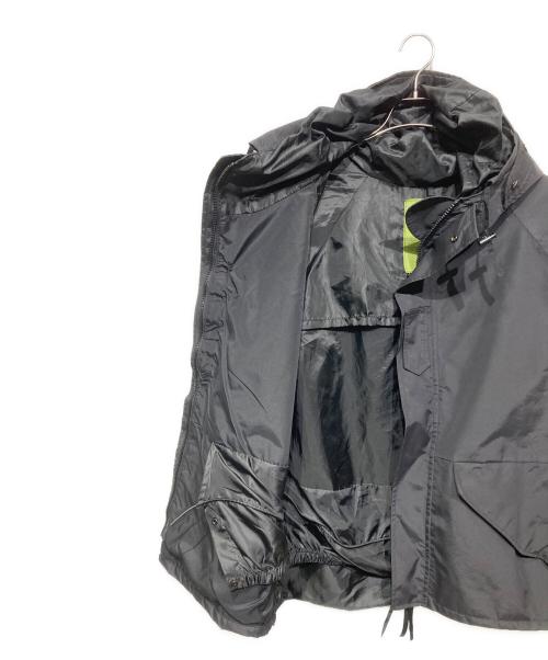 Swedish Army（スウェーデン軍）Swedish Army (スウェーデン軍) COLD WEATHER PARKA ブラック サイズ:LARGE-REGULARの古着・服飾アイテム