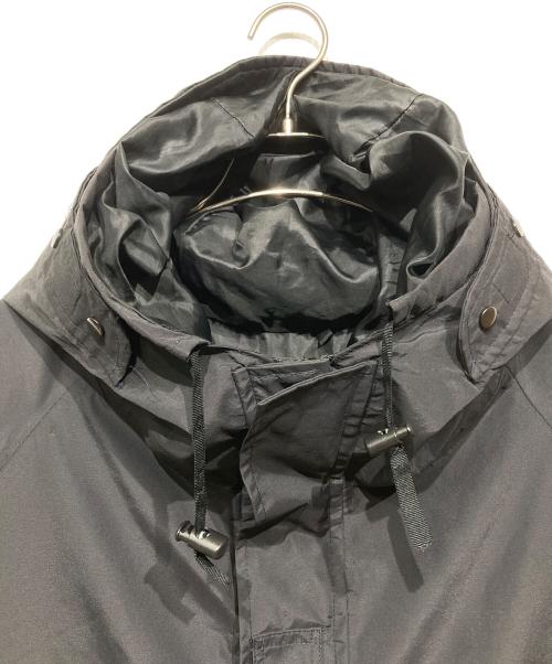 Swedish Army（スウェーデン軍）Swedish Army (スウェーデン軍) COLD WEATHER PARKA ブラック サイズ:LARGE-REGULARの古着・服飾アイテム