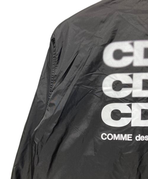 CDG（シーディージー）CDG (シーディージー) コーチジャケット ブラック サイズ:XXLの古着・服飾アイテム