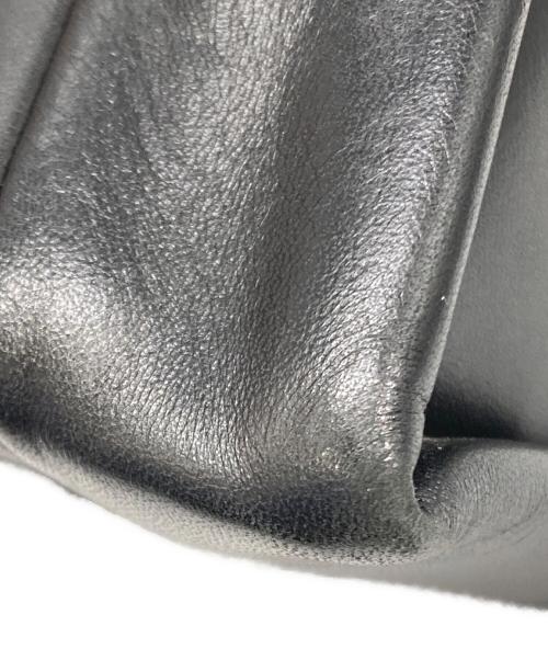 LOEWE（ロエベ）LOEWE (ロエベ) アナグラムレザーワンショルダーバッグ ブラックの古着・服飾アイテム