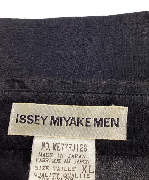 ISSEY MIYAKE MEN（イッセイミヤケメン）ISSEY MIYAKE MEN (イッセイミヤケメン) ナイロンコットンシャツ ブラック サイズ:XLの古着・服飾アイテム