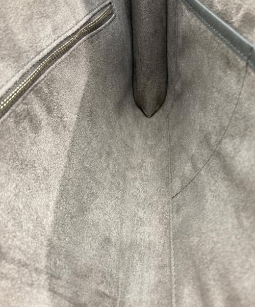 PELLE MORBIDA（ペッレモルビダ）PELLE MORBIDA (ペッレモルビダ) キャピターノ クラッチバッグ グレーの古着・服飾アイテム
