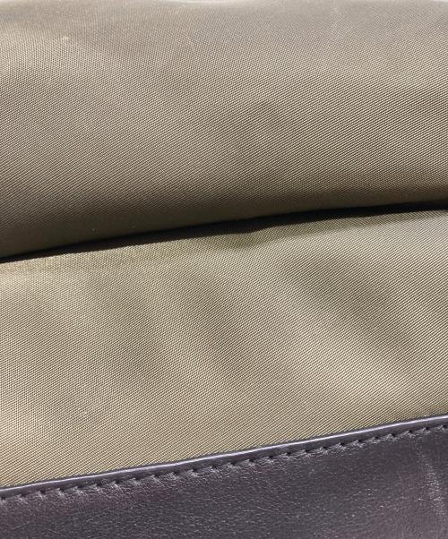 BURBERRY（バーバリー）BURBERRY (バーバリー) ロゴナイロンバックパック オリーブの古着・服飾アイテム