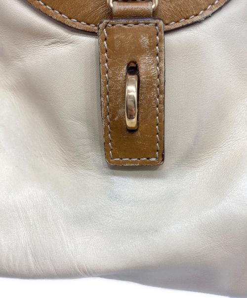 PRADA（プラダ）PRADA (プラダ) パンチングレザーボストンバッグ ベージュの古着・服飾アイテム