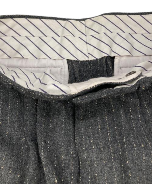 ISSEY MIYAKE MEN（イッセイミヤケメン）ISSEY MIYAKE MEN (イッセイミヤケメン) 2タックウールパンツ　ME79-FF116 グレー サイズ:Mの古着・服飾アイテム