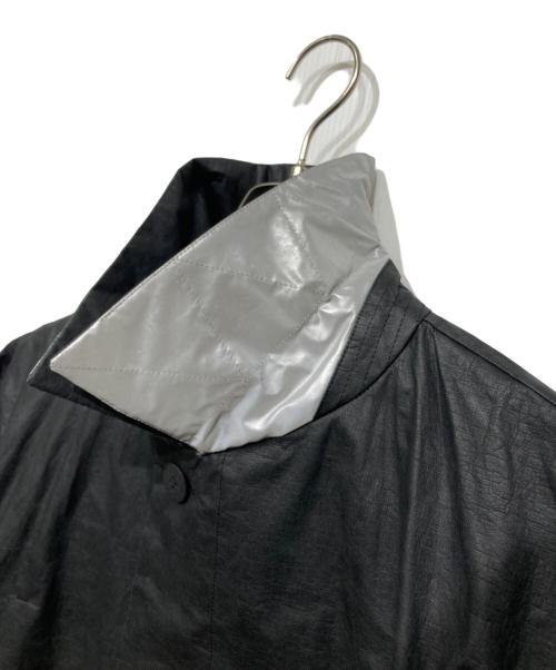 ISSEY MIYAKE MEN（イッセイミヤケメン）ISSEY MIYAKE MEN (イッセイミヤケメン) コーティング加工比翼コート　ME31FA054 ブラック サイズ:4の古着・服飾アイテム