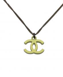 CHANEL（シャネル）の古着「ココマークネックレス」｜イエロー