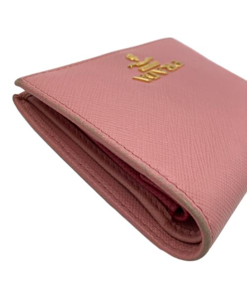 PRADA（プラダ）PRADA (プラダ) 2つ折り財布 ピンクの古着・服飾アイテム