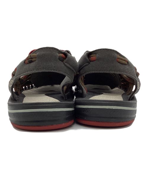 KEEN（キーン）KEEN (キーン) UNEEK STRIPES サンダル レッド サイズ:31cmの古着・服飾アイテム
