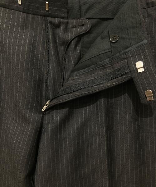 GUCCI（グッチ）GUCCI (グッチ) GG ダブルジャケット サイドベンツ ストライプセットアップスーツ ブラック サイズ:48の古着・服飾アイテム