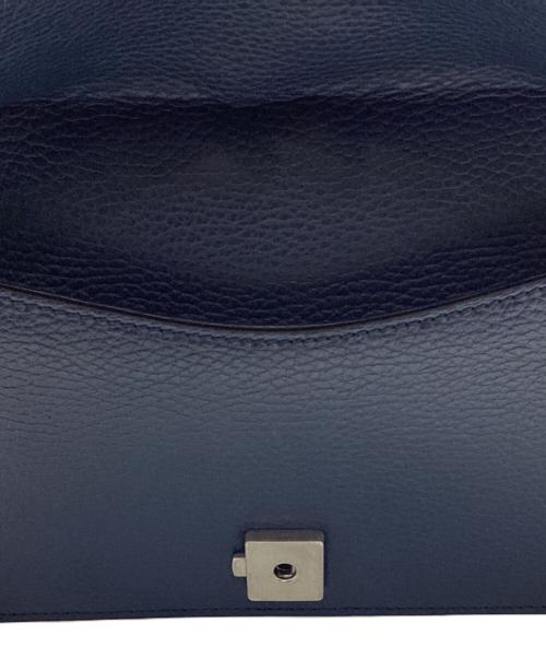 GUCCI（グッチ）GUCCI (グッチ) ミディアムチェーンショルダーバッグ ネイビーの古着・服飾アイテム