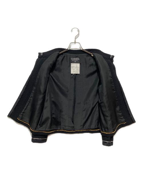 CHANEL（シャネル）CHANEL (シャネル) 袖ココボタンウールツイードジャケット ブラック サイズ:40の古着・服飾アイテム
