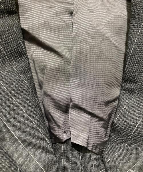 BEAMS F（ビームスエフ）BEAMS F (ビームスエフ) PENCIL STRIPE 3BUTTONS SUITS ペンシル ストライプ 3ボタン セットアップスーツ グレー サイズ:XLの古着・服飾アイテム