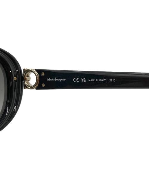 Salvatore Ferragamo（サルヴァトーレ フェラガモ）Salvatore Ferragamo (サルヴァトーレ フェラガモ) サングラス ブラック サイズ:58□16 140の古着・服飾アイテム