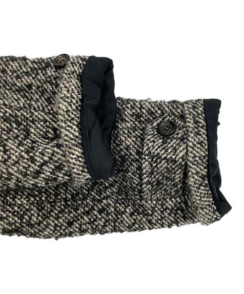 COMME des GARCONS HOMME PLUS（コムデギャルソンオムプリュス）COMME des GARCONS HOMME PLUS (コムデギャルソンオムプリュス) アシンメトリーPコート ホワイト×ブラック サイズ:Mの古着・服飾アイテム