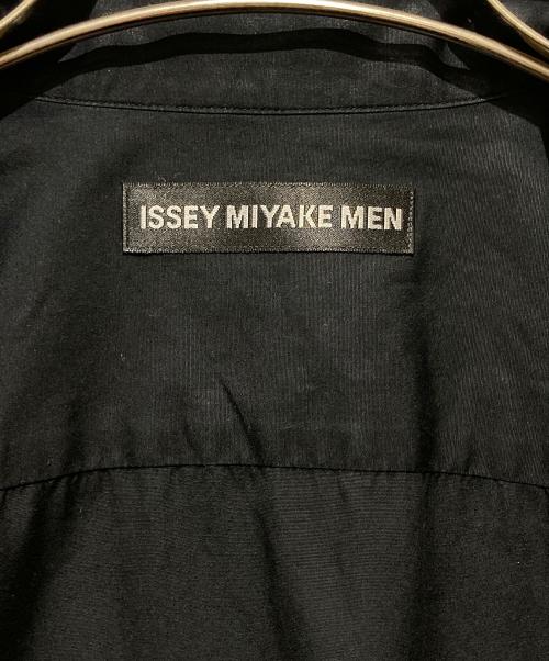 ISSEY MIYAKE MEN（イッセイミヤケメン）ISSEY MIYAKE MEN (イッセイミヤケメン) 長袖 ドレス ボタンダウン シャツ ブラック サイズ:2の古着・服飾アイテム