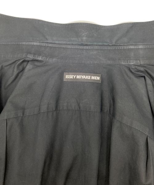 ISSEY MIYAKE MEN（イッセイミヤケメン）ISSEY MIYAKE MEN (イッセイミヤケメン) 長袖 ドレス ボタンダウン シャツ ブラック サイズ:2の古着・服飾アイテム