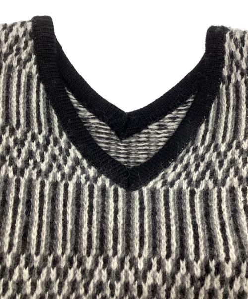 77circa（ナナナナサーカ）77circa (ナナナナサーカ) Vネックニット ブラック×グレー サイズ:ONEの古着・服飾アイテム