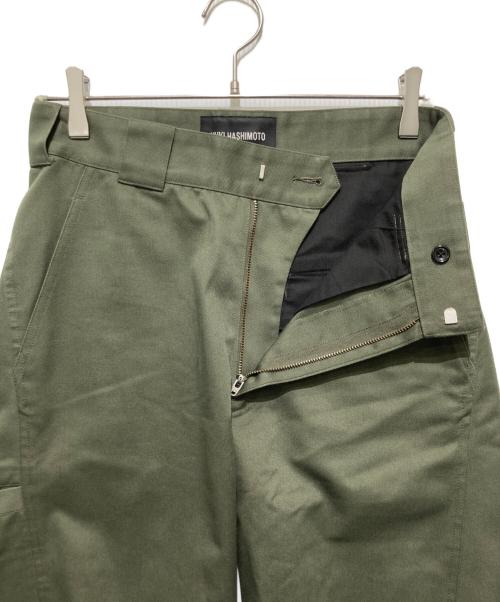 YUKI HASHIMOTO（ユウキハシモト）YUKI HASHIMOTO (ユウキハシモト) TWISTED WORK PANTS ツイステッドワークパンツ  カーキ サイズ:44の古着・服飾アイテム