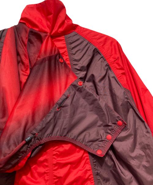 ISSEY MIYAKE（イッセイミヤケ）ISSEY MIYAKE (イッセイミヤケ) ISSEY MIYAKE ナイロンパラシュートコート オーバーサイズ レッド×ブラウン サイズ:2の古着・服飾アイテム