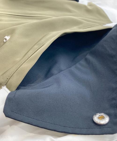 UN3D.（アンスリード）UN3D. (アンスリード) MA-1ディテールシャツキャミソールベスト ホワイト×カーキ サイズ:38の古着・服飾アイテム