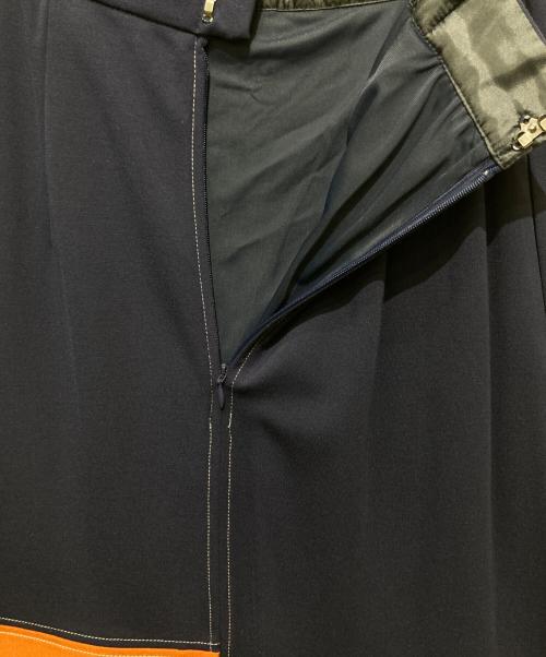 UN3D.（アンスリード）UN3D. (アンスリード) COLOR BLOCK SK カラーブロックスカート ネイビー サイズ:36の古着・服飾アイテム