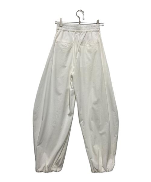 OMMO（オーエムエムオー）OMMO (オーエムエムオー) TUCK BALLOON PT タックバルーンパンツ ホワイト サイズ:36の古着・服飾アイテム