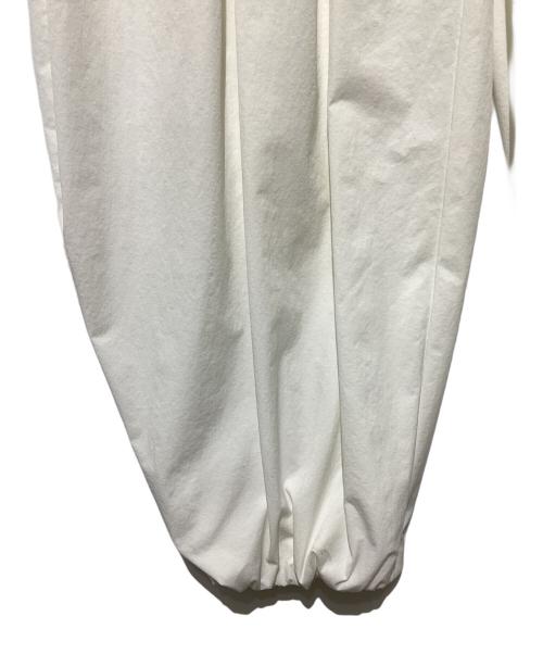 OMMO（オーエムエムオー）OMMO (オーエムエムオー) TUCK BALLOON PT タックバルーンパンツ ホワイト サイズ:36の古着・服飾アイテム