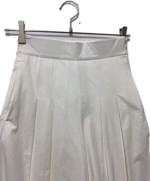 OMMO（オーエムエムオー）OMMO (オーエムエムオー) TUCK BALLOON PT タックバルーンパンツ ホワイト サイズ:36の古着・服飾アイテム