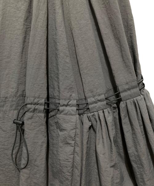 nagonstans（ナゴンスタンス）nagonstans (ナゴンスタンス) アシンメトリードローストリングスカート グレー サイズ:Mの古着・服飾アイテム