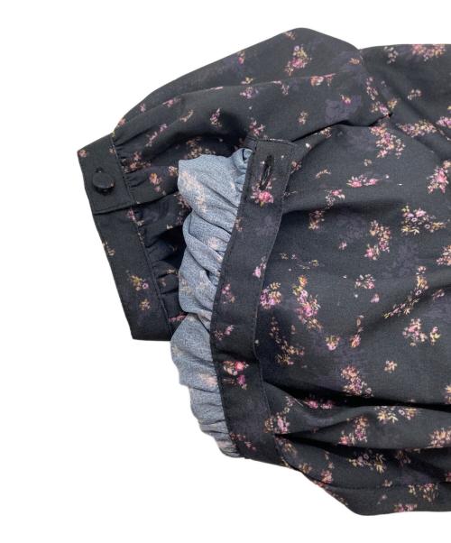 HER LIP TO（ハーリップトゥ）HER LIP TO (ハーリップトゥ) Autumn Floral Tiered Long Dress オータムフローラルティアードドレス 半袖ワンピース ブラック サイズ:Mの古着・服飾アイテム