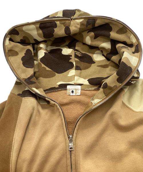 A BATHING APE（ア ベイシング エイプ）A BATHING APE (ア ベイシング エイプ) フルジップアップパーカー ベージュ×ブラウン サイズ:Ｍの古着・服飾アイテム