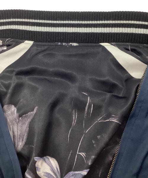 LAD MUSICIAN（ラッドミュージシャン）LAD MUSICIAN (ラッドミュージシャン) R/C SATIN REVERSIBLE BLOUSON リバーシブルブルゾン スカジャン グレー×ネイビー サイズ:44の古着・服飾アイテム