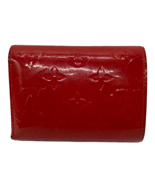 LOUIS VUITTON（ルイ ヴィトン）LOUIS VUITTON (ルイ ヴィトン) ヴェルニ ポルトフォイユ ヴィクトリーヌ 3つ折り財布　コンパクトウォレット レッドの古着・服飾アイテム