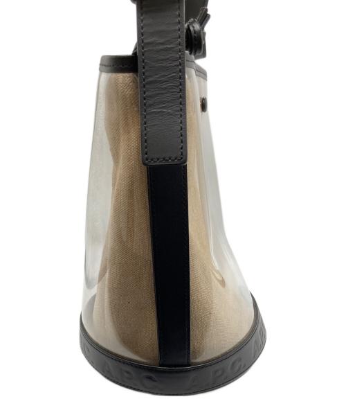 A.P.C.（アーペーセー）A.P.C. (アーペーセー) PVCショルダーバッグ ベージュの古着・服飾アイテム