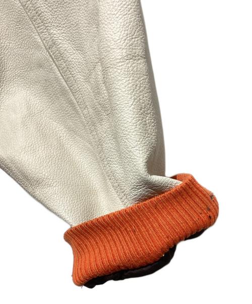 NFL（エヌエフエル）NFL (エヌエフエル) スタジャン ホワイト×ブラウン サイズ:2XLの古着・服飾アイテム