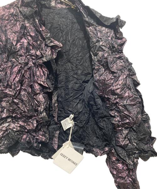 ISSEY MIYAKE（イッセイミヤケ）ISSEY MIYAKE (イッセイミヤケ) シワ加工ジャケット ピンク×ブラック サイズ:2の古着・服飾アイテム
