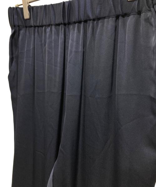 MUSE de Deuxieme Classe（ミューズ ドゥーズィエム クラス）MUSE de Deuxieme Classe (ミューズ ドゥーズィエム クラス) シルクサテンパンツ ネイビー サイズ:38の古着・服飾アイテム