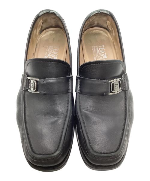 Salvatore Ferragamo（サルヴァトーレ フェラガモ）Salvatore Ferragamo (サルヴァトーレ フェラガモ) ヴァラ ローファー ブラック サイズ:7 EEの古着・服飾アイテム
