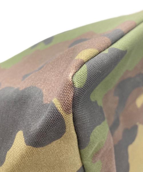 Herve Chapelier（エルベシャプリエ）Herve Chapelier (エルベシャプリエ) ナイロン舟型トートM迷彩 カーキの古着・服飾アイテム