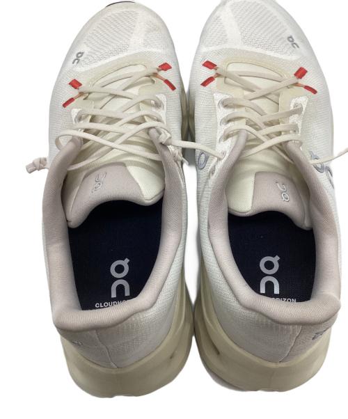on（オン）on (オン) Cloudtilt アイボリー サイズ:27.5cmの古着・服飾アイテム