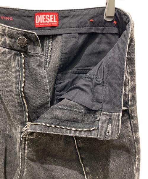DIESEL（ディーゼル）DIESEL (ディーゼル) デニムパンツ グレー サイズ:28の古着・服飾アイテム