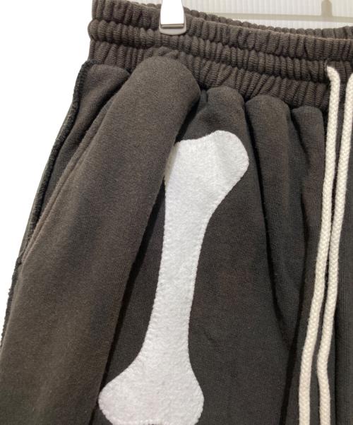 DISCOVERED（ディスカバード）DISCOVERED (ディスカバード) BONE IN SWEAT SHORTS / ボーンインスウェットショーツ グレー サイズ:1の古着・服飾アイテム