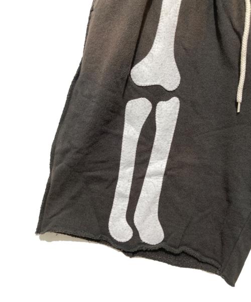DISCOVERED（ディスカバード）DISCOVERED (ディスカバード) BONE IN SWEAT SHORTS / ボーンインスウェットショーツ グレー サイズ:1の古着・服飾アイテム