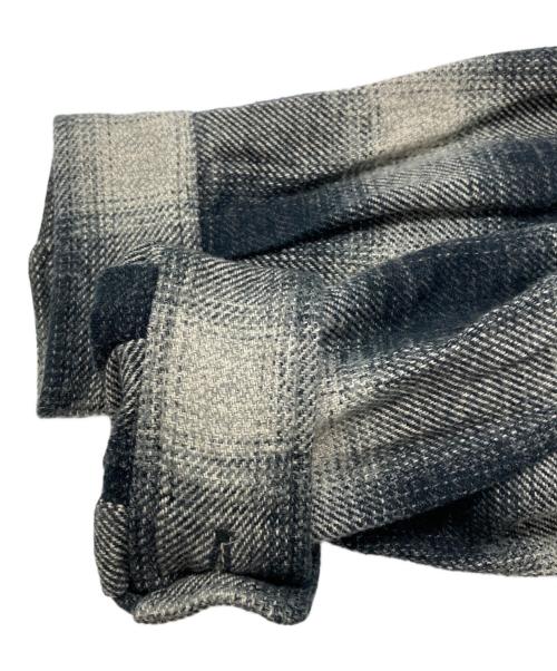 elephant TRIBAL fabrics（エレファントトライバルファブリックス）elephant TRIBAL fabrics (エレファントトライバルファブリックス) GATHER OMBRE CHECK BD SHIRT ギャザーオンブレチェックボタンダウンシャツ グレー サイズ:Freeの古着・服飾アイテム