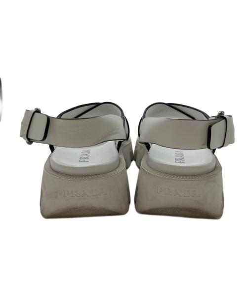 PRADA（プラダ）PRADA (プラダ) レザーストラップサンダル ホワイト サイズ:37 1/2の古着・服飾アイテム