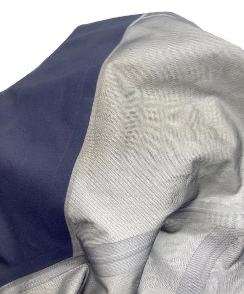 ARC'TERYX（アークテリクス）ARC'TERYX (アークテリクス) BETA JACKET ネイビー サイズ:Mの古着・服飾アイテム